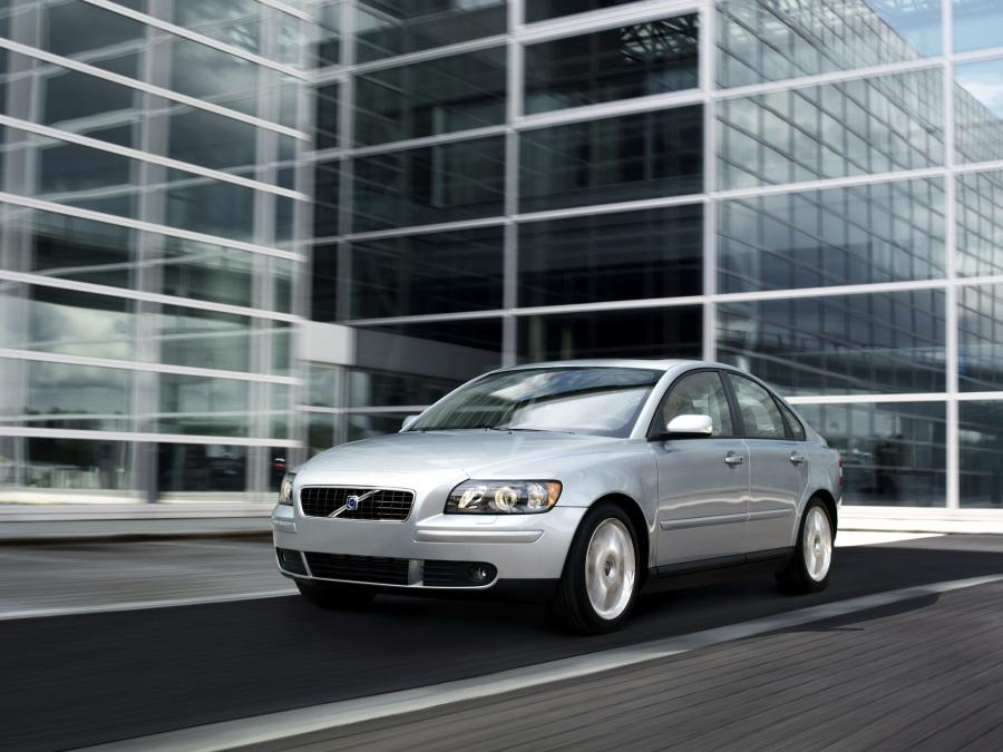 Volvo S40 D5 2004 года  (фото 4 из 21)